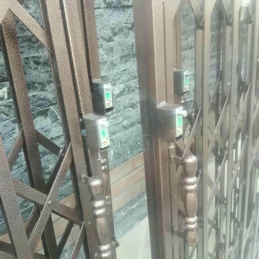 حفاظ ریلی درب با پوشش رنگی زیبا
