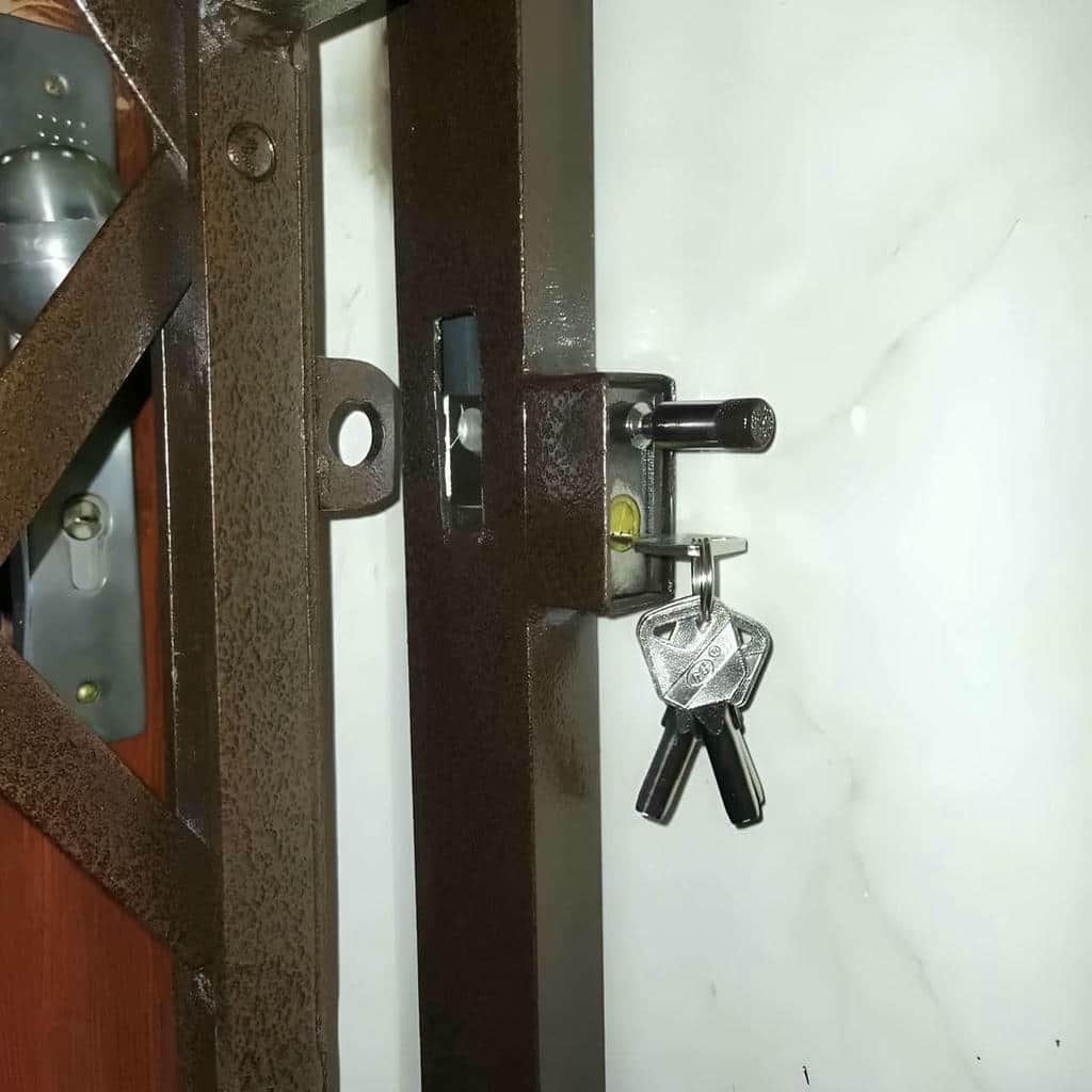 درب آکاردئونی آپارتمان مناسب ورودی کم عرض درب آکاردئونی آپارتمان مناسب ورودی کم عرض