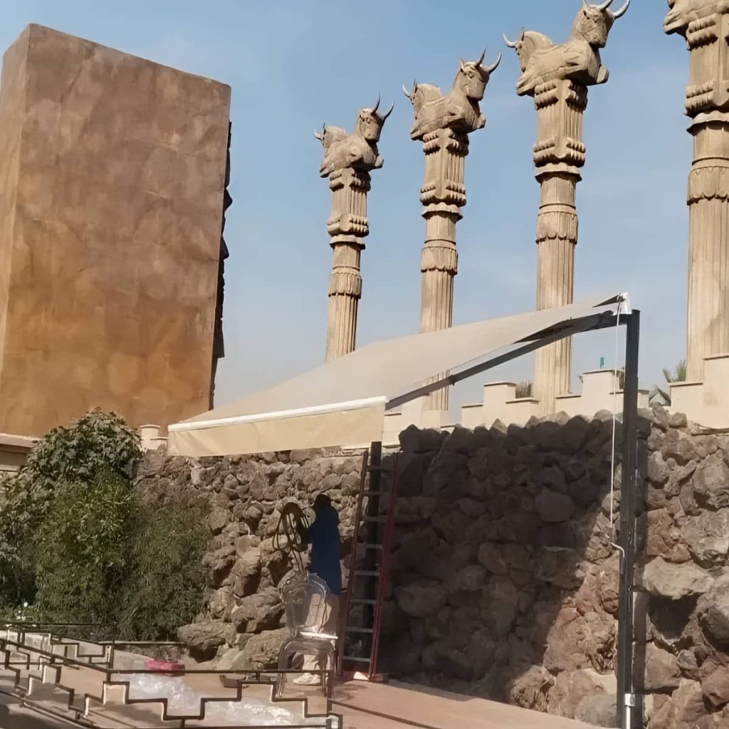 سایبان برقی تاشو در تراس آپارتمان