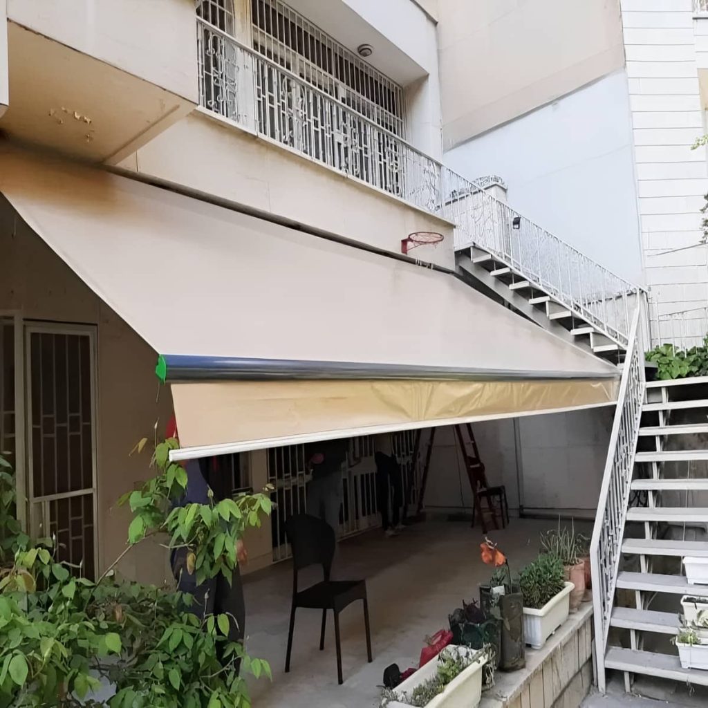سایبان ریموت دار جمع شده برای دسترسی روان کاربران سایبان ریموت دار جمع شده برای دسترسی روان کاربران