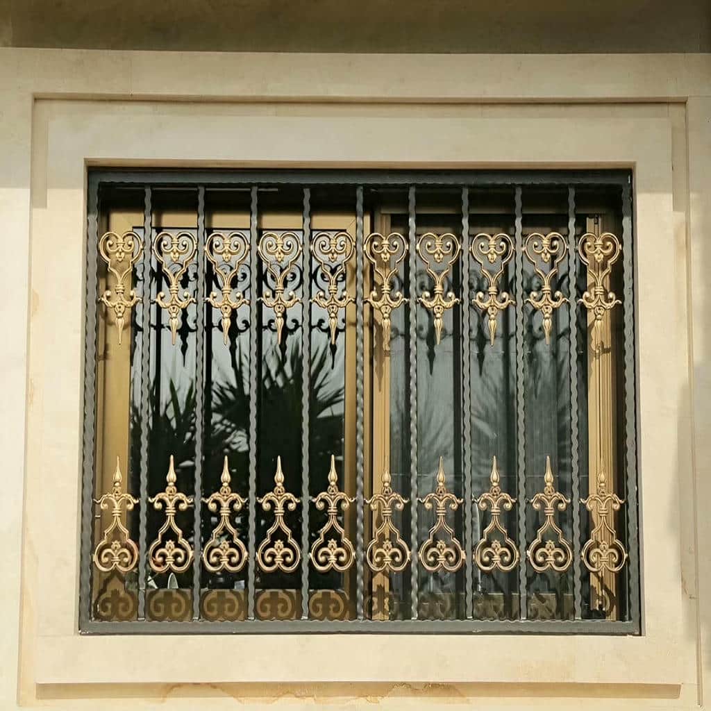حفاظ پنجره گلنرده مناسب نمای کلاسیک حفاظ پنجره گلنرده مناسب نمای کلاسیک