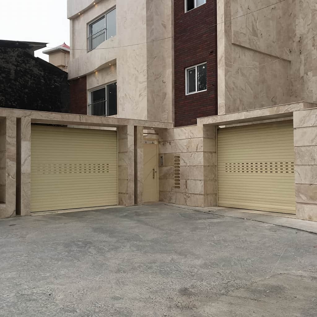 کرکره پارکینگ با طراحی هماهنگ ورودی