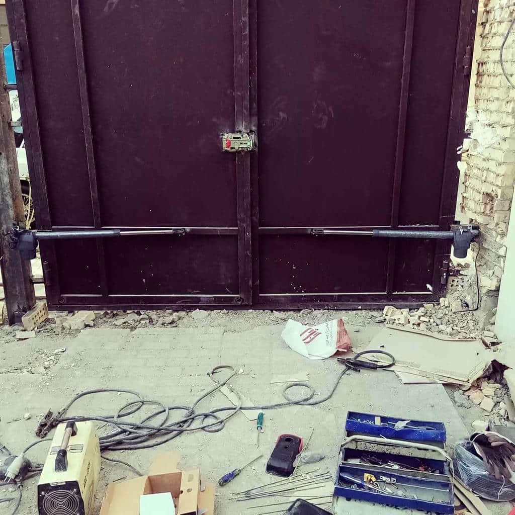 موتور درب پارکینگ در نمونه اجرای درب کشویی