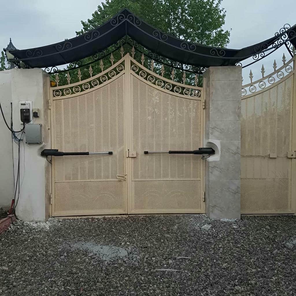 جک درب حیاط بازویی برای ورودی ساختمان