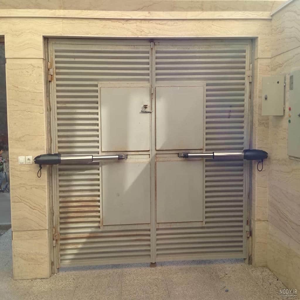 جک درب پارکینگ در نمونه اجرای آپارتمان