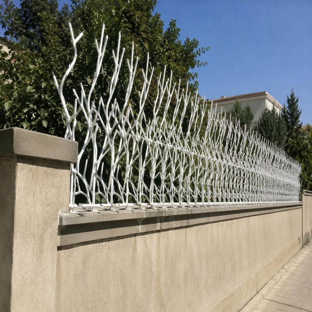 حفاظ دیوار سرنیزه ای با طراحی امنیتی