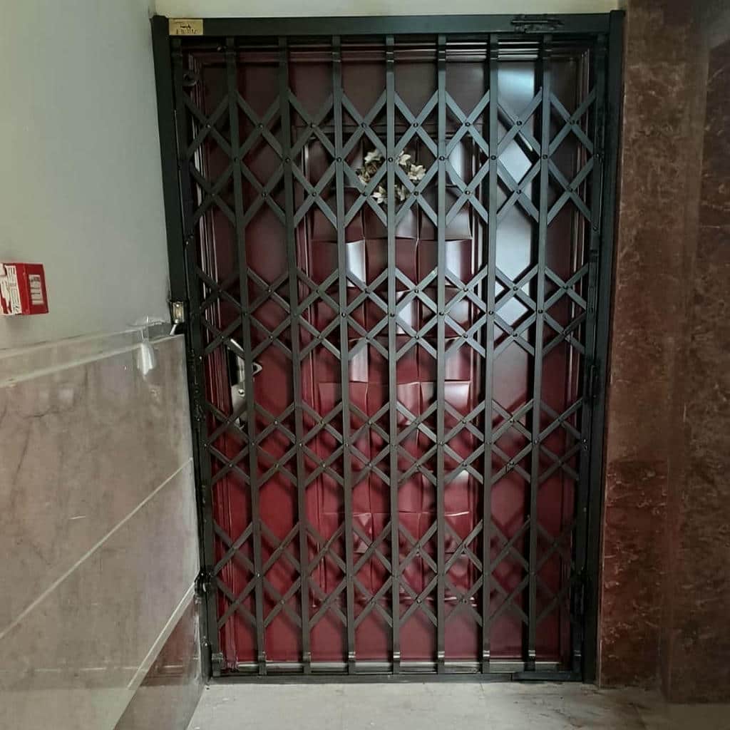 حفاظ آکاردئونی ورودی آپارتمان استان سیستان و بلوچستان