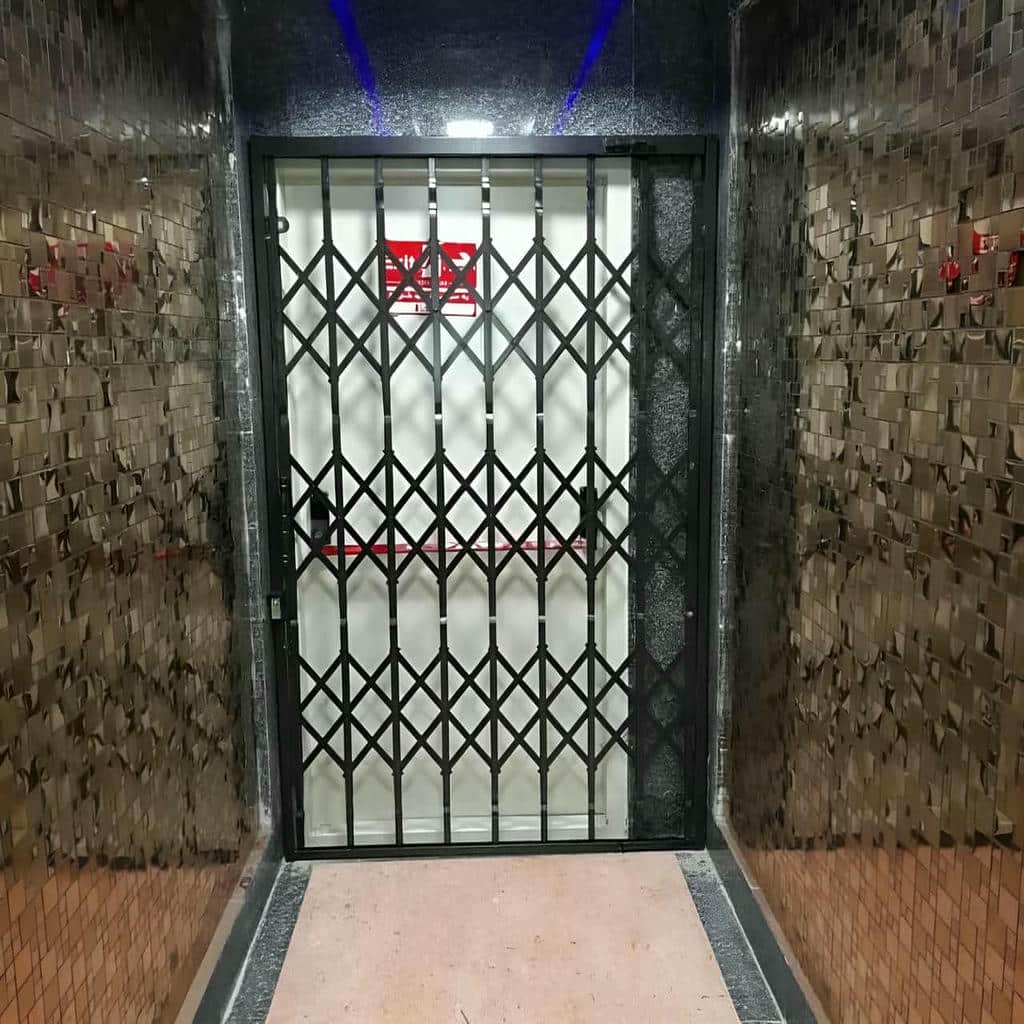 حفاظ درب آکاردئونی فلزی استان خراسان شمالی