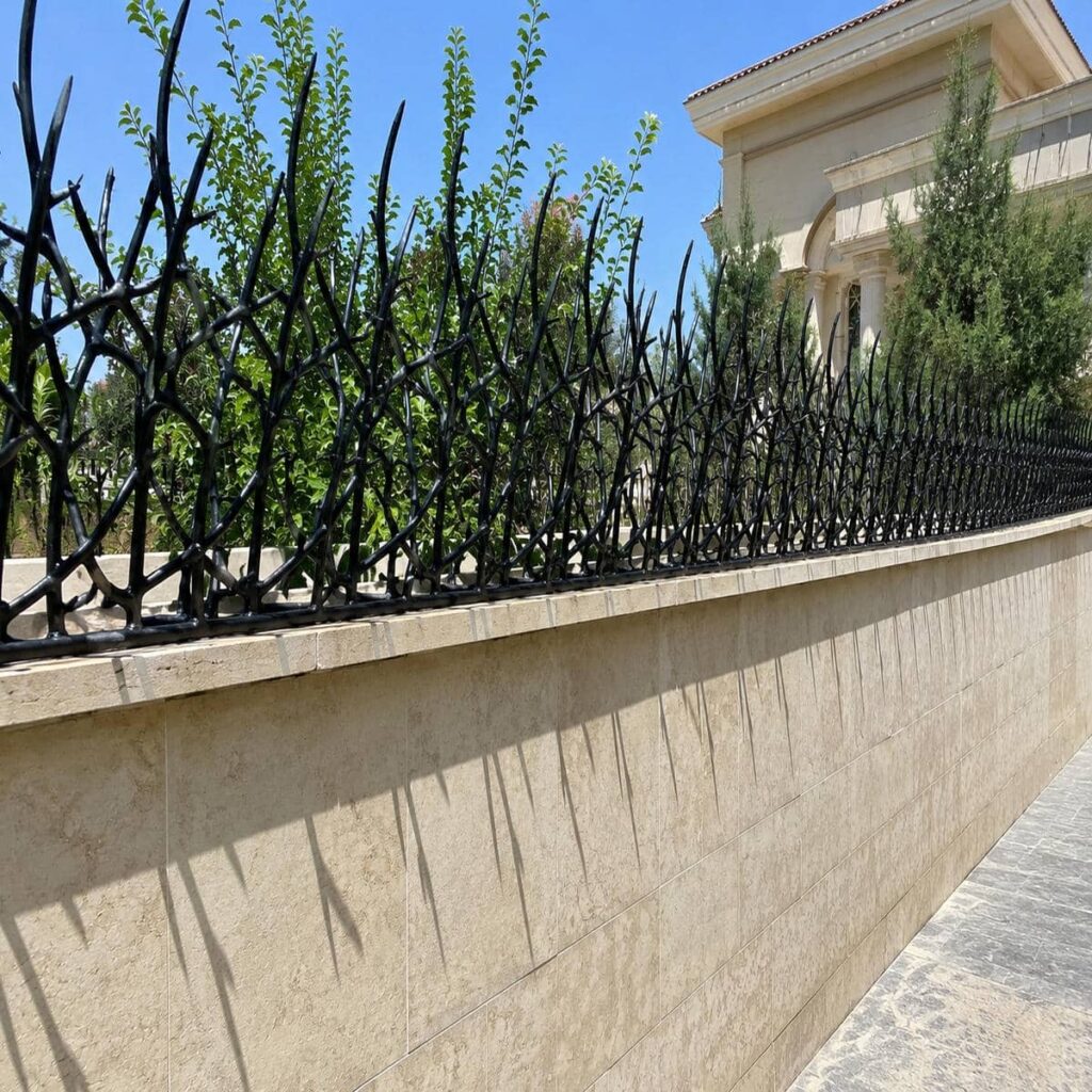 حفاظ دیوار بیرجند با پوشش رنگ کوره ای