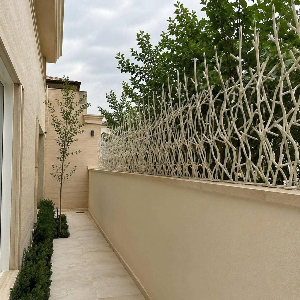 مدل حفاظ دیواری کلاسیک برای ساختمان