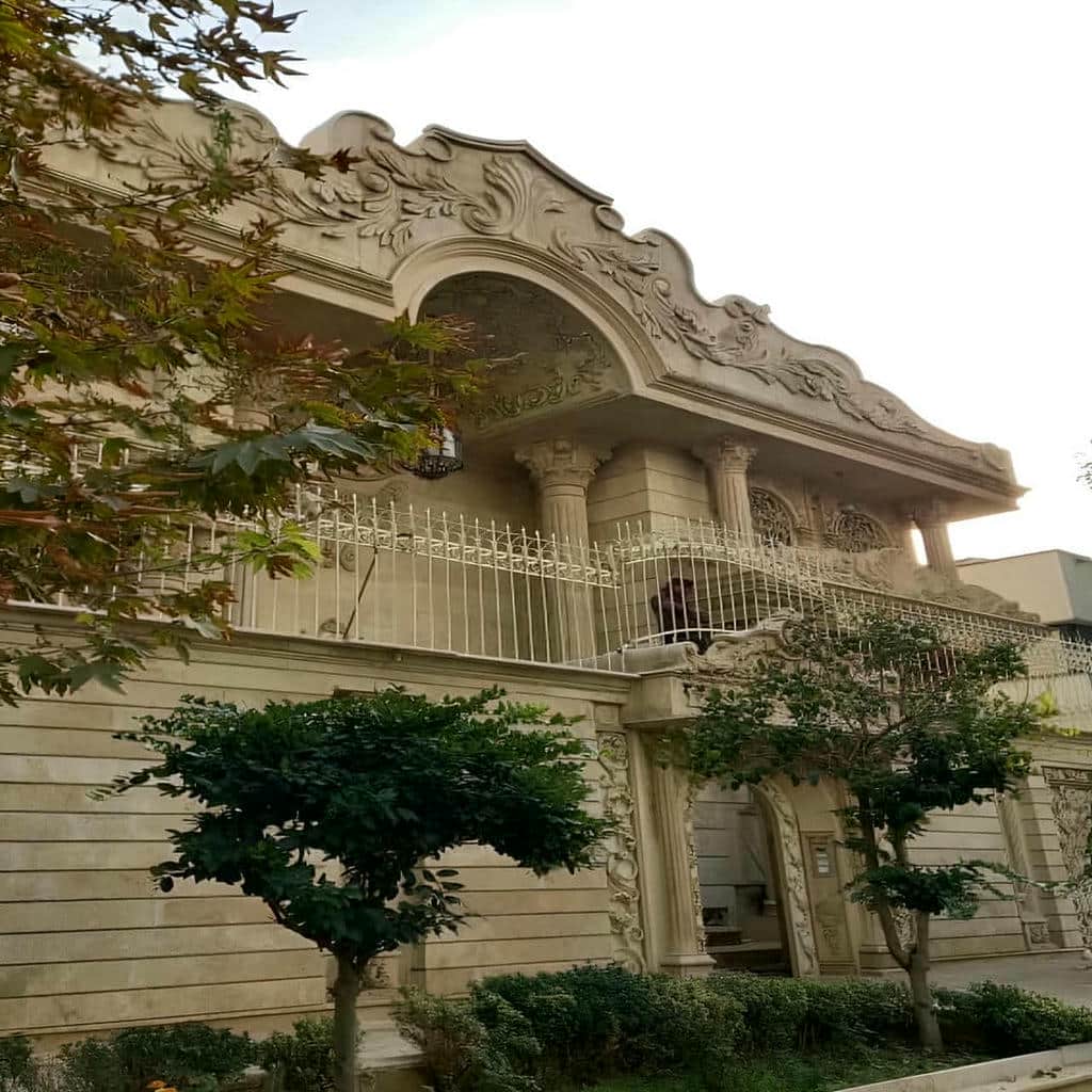 نرده حفاظ دیوار با فرم سرنیزه ای